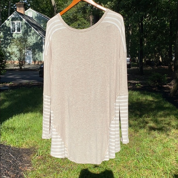 PPLA flowy top - Picture 4 of 4